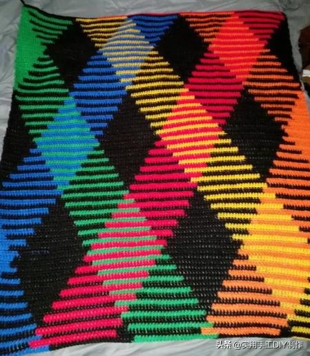 五彩毛線編織 為服飾與家居注入溫暖創意